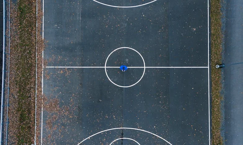 Sobotni poranek, który roztrzaskał moje zaufanie – Historia Zofii z osiedlowego supermarketu