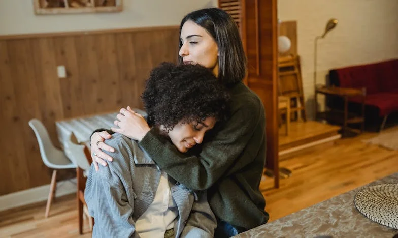 Gdy przeszłość wraca na próg: Moja historia z Damianem i Laną