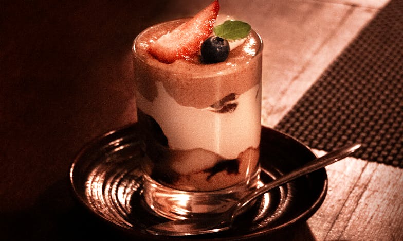 Między młotem a kowadłem: Opowieść jednej teściowej o rodzinnych konfliktach