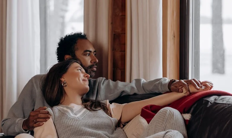 Trzy kotlety mielone i jedna prawda: Kiedy miłość staje się ciężarem – historia Iwony z warszawskiego blokowiska