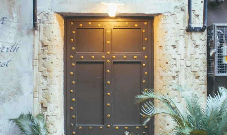 Zamiana mieszkań z teściową: Jak walczyłam o własny dom i godność – historia, która może spotkać każdego z nas