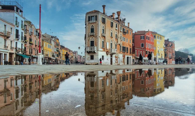 „Nie masz dzieci, więc pomóż naszej mamie!” — Jak zostałam opiekunką teściowej i zgubiłam samą siebie