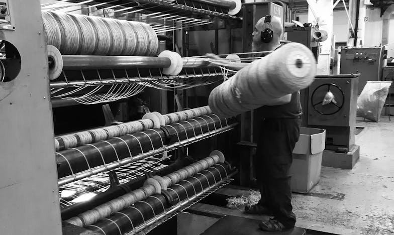 Niechciana tajemnica: Historia rodziny Nowaków