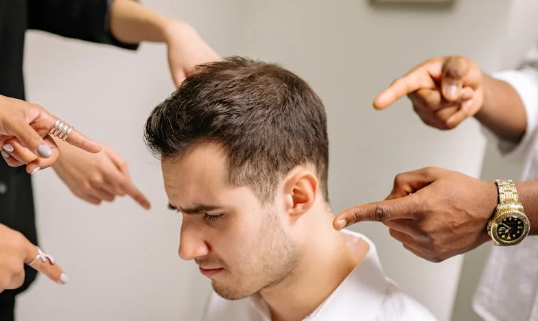 Zdrada wśród przyjaciół: Historia o tym, jak chciwość potrafi zniszczyć wszystko