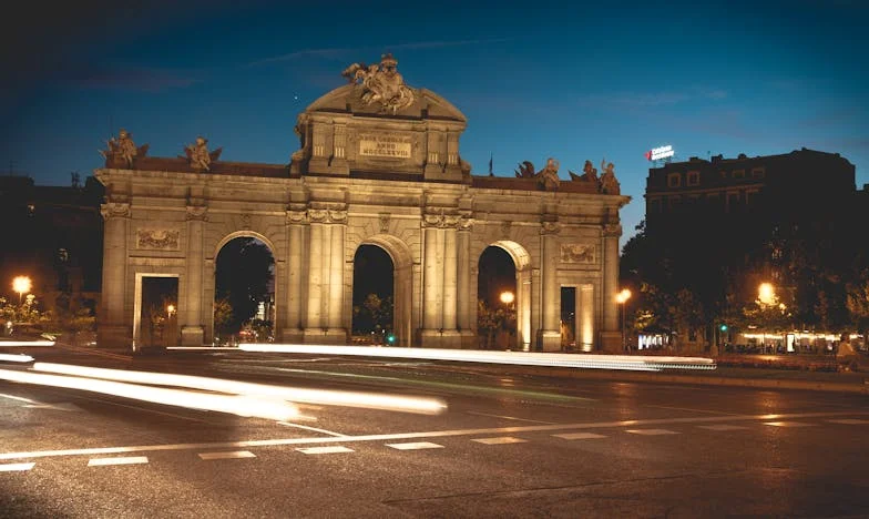 Między ścianami cudzych domów: Moja walka o bycie zauważoną