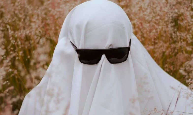 Oddałam synowej pieniądze, a ona wyrzuciła mnie z domu. Po miesiącu wróciłam i zrobiłam coś, czego nikt się nie spodziewał…