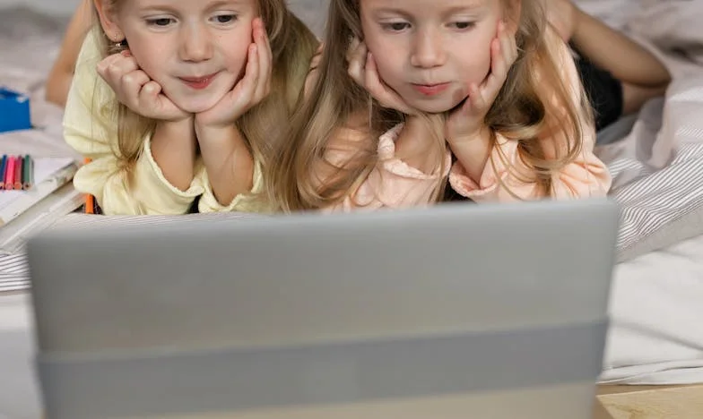 Północny Telefon: Jak Jedna Noc z Moją Teściową Odmieniła Moje Życie