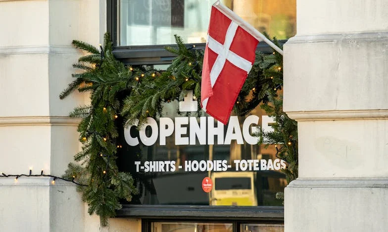 Siedem lat pod cudzym dachem: Opowieść o siostrze, byłej teściowej i utraconej wdzięczności