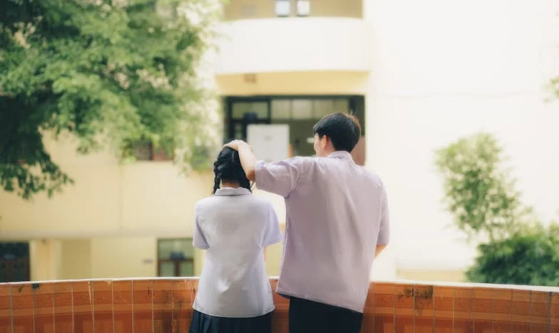 Cień na marmurowej posadzce: Historia upadku i odkupienia w polskim banku