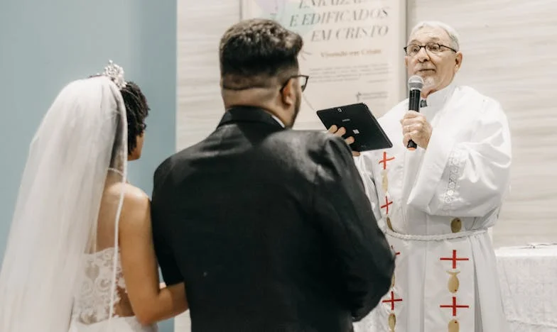 Krew nie zawsze wystarcza: Opowieść o siostrzanej zdradzie i rozpadzie rodziny