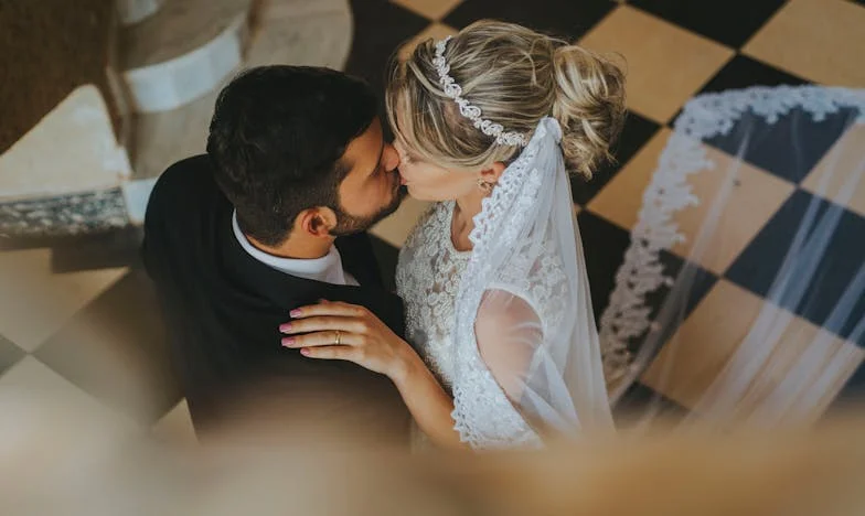 Nie, Twoja Mama Nie Może z Nami Zamieszkać: Historia Granic, Miłości i Rodzinnych Więzi