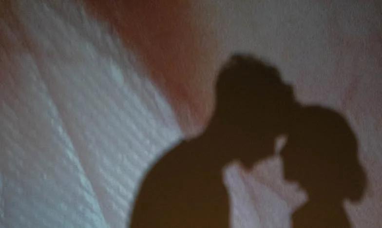 Nieproszonych gości w moim domu – Historia zdrady i odrodzenia