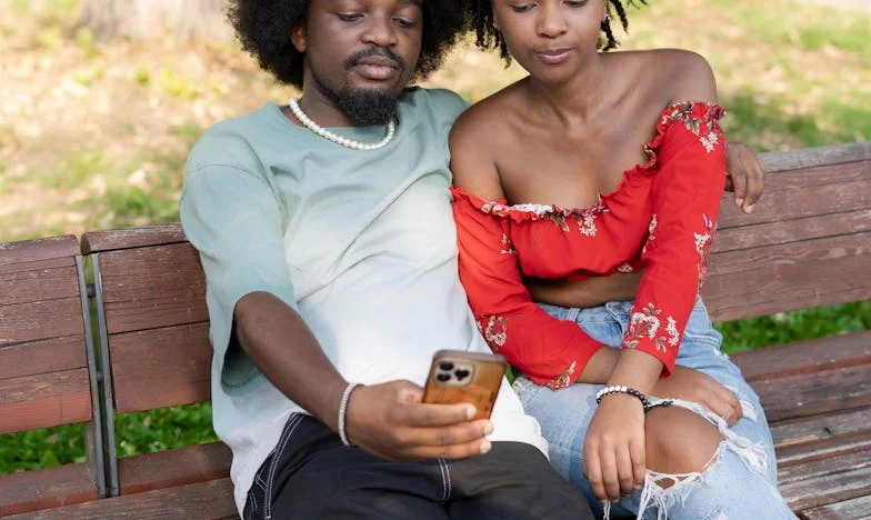 „Nigdy nie polubiłam przyszłej synowej: Historia matki, która nie potrafiła zaakceptować wyboru syna”