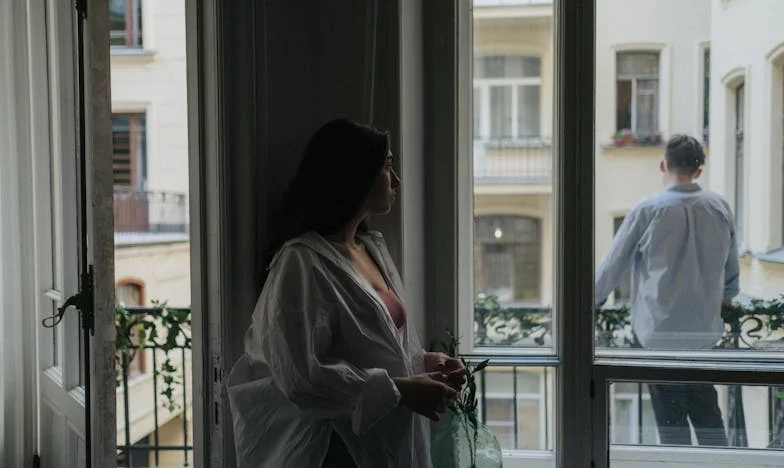 Babka nám zanechala dom, ale mama stále vládne: Boj o slobodu v srdci rodiny