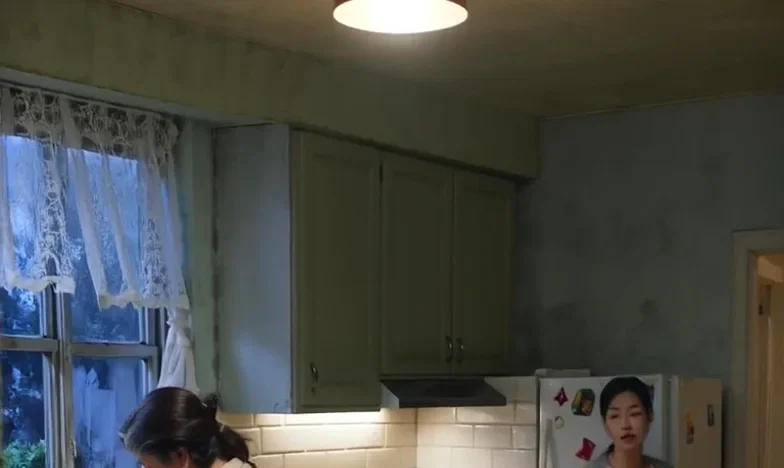 我發現自己變成了多餘的人