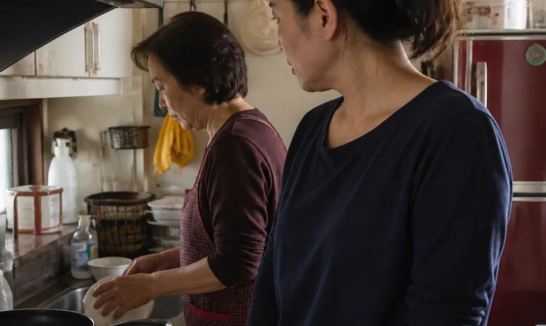 跟婆婆住在一起十二年，我才發現我們都一樣累