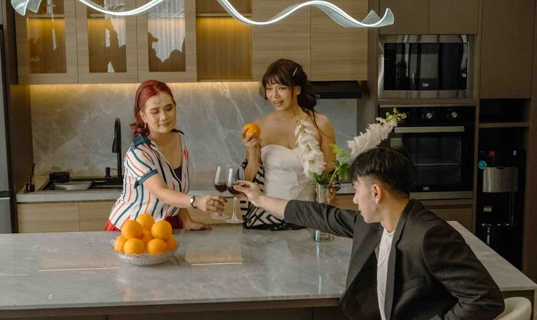 Ko je dedek Jože zaprl vrata: Zgodba razklane družine in ljubezni v jeseni življenja