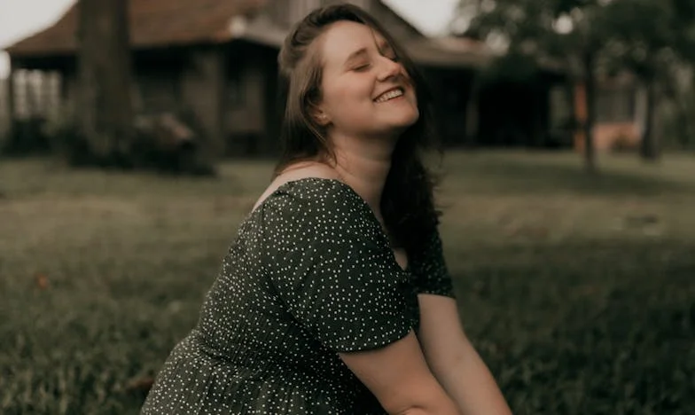 Sončni žarek za druge: Zgodba o mali Emi in zadnjem slovesu