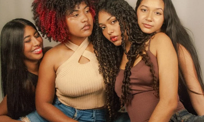 Hladilnik ni menza! Kako je moja hči Tjaša s prijatelji spremenila naš dom v jedilnico in preizkusila mojo potrpežljivost