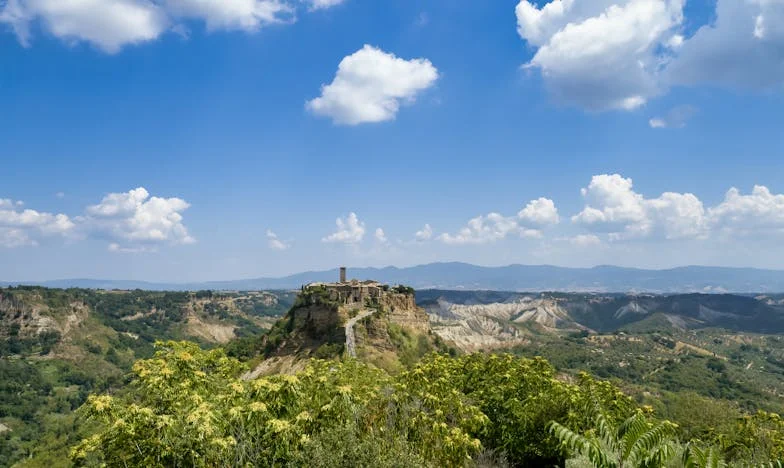 Ko jesen prinese pomlad: Moja zgodba o nepričakovani materinstvu pri 47-ih