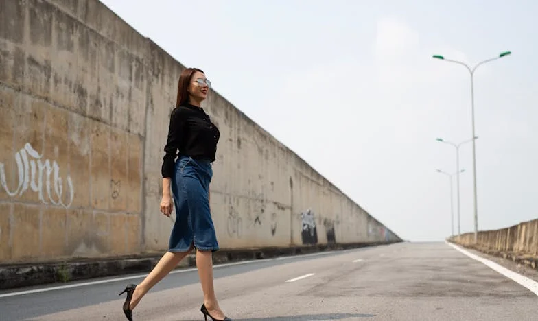 Med dvema ognjema: Kako sem našla mir v kaosu družinskih pričakovanj