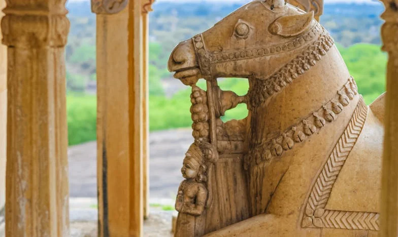 Na tisti zabavi sem srečal Nino in skoraj izgubil vse: Kako sem rešil svoj zakon z Mojco