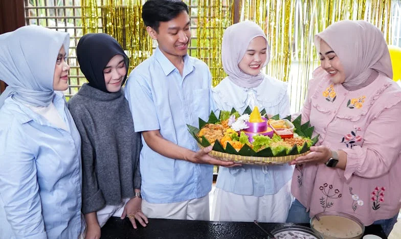 Prišli so z dvema kovčkoma – zgodba o garsonjeri in družinskih mejah