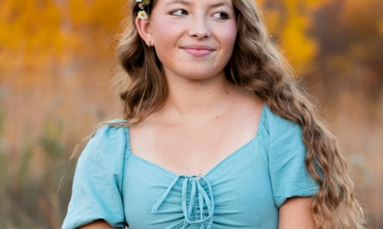 Vsakič, ko pogledam v ogledalo: Zgodba o izdaji, bolečini in iskanju odpuščanja