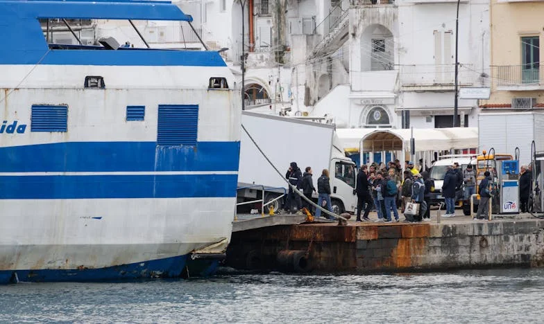 Ali naj dovolim bivši tašči, da vidi mojo hčerko? Zgodba o lojalnosti, bolečini in družinskih mejah