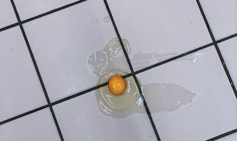 Ko se tast preseli v naše življenje: pet mesecev na robu potrpežljivosti