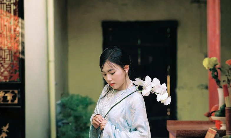 Med dvema ognjema: Dolg, ki razdvaja družino