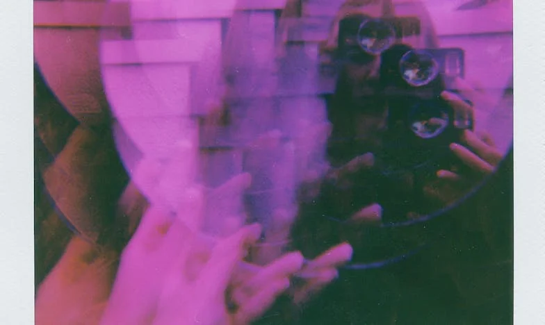 Pet let tišine: Ko dolg postane breme med ljubeznimi