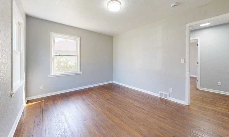 Portfel mojega moža, moj zaporniški zid: Moja borba za svobodo v ledenem zakonu