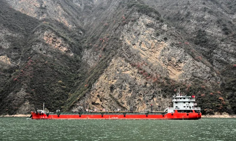 Svetloba praznika: Je darilo res vse, kar ostane?