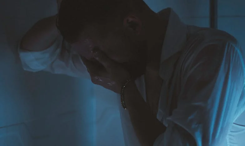 Trideset let v senci: Ko sem spoznala, da nikoli nisem bila del te družine