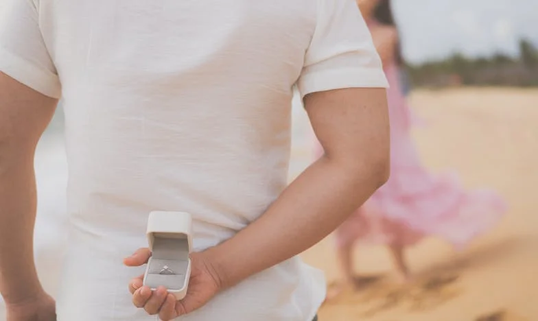 Zaklenjena vrata stare domačije: Zakaj sem sinu ponudila denar namesto ključa