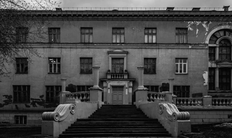 Materina tišina – Cena družinske zapuščine