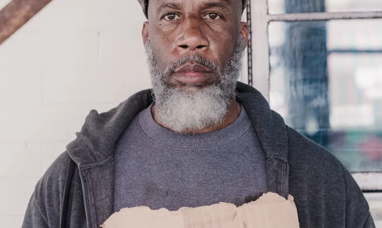 Večerja pri meni doma: Ljubezen na preizkušnji med predsodki in pričakovanji