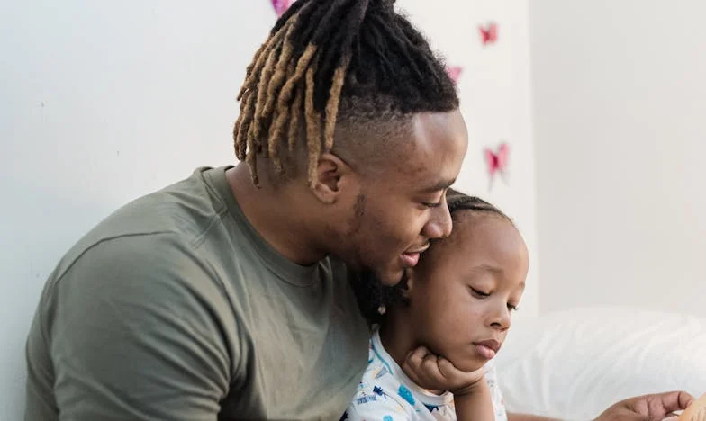 Zadnji pogovor: Ko se preteklost vrne zaradi sina