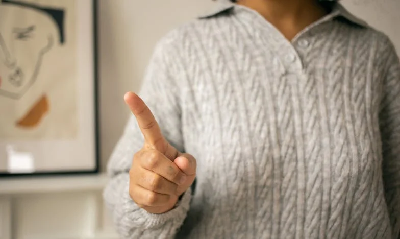 Zamenjane ključavnice: Ko ljubezen in družina postaneta bojišče