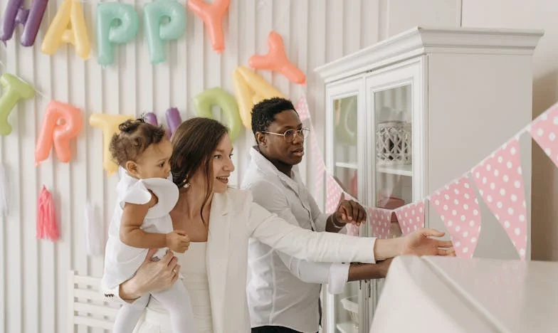 Ko tašča prevzame zakon: Moja bitka za ljubezen in resnico z Vladom