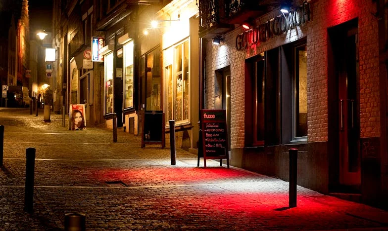 V senci obljube: Zgodba očeta in sina v današnji Sloveniji