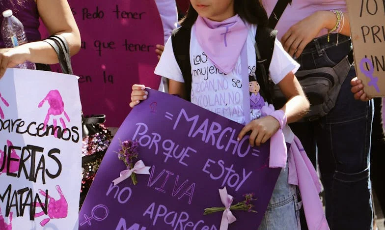 Vse, kar sem zgradil, lahko propade zaradi družine mojega zeta – drama očeta, ki se bori za prihodnost hčerke in vnukov