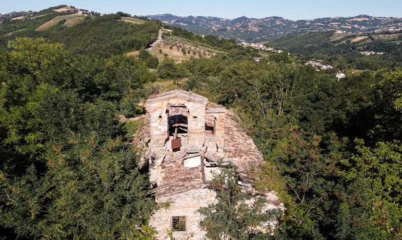 Zakaj ne želim več prositi staršev za pomoč: Moja zgodba o stanovanju, družini in ponosu