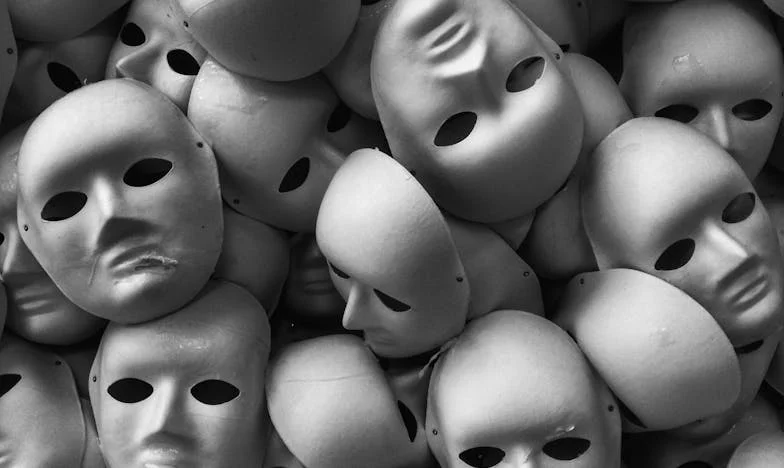 Dan, ko se je moj zakon skoraj zlomil: Kako me je mamina vmešavanja pustila brez besed