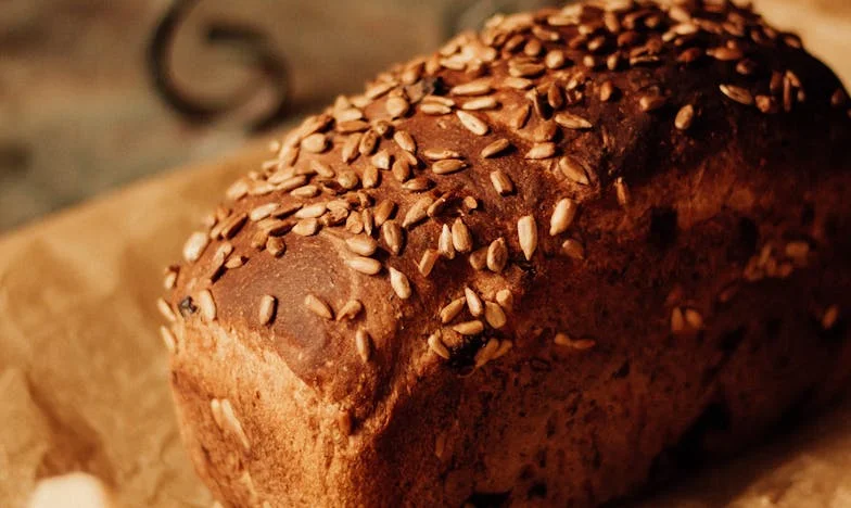 Med ljubeznijo in dediščino: Družinska drama v srcu Ljubljane