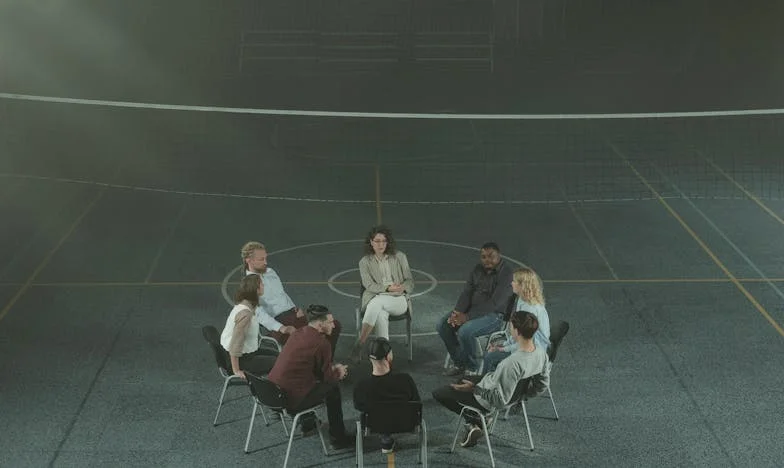 Med ljubeznijo in izgovori: Moja zgodba o tašči, vnukih in neizrečenih resnicah