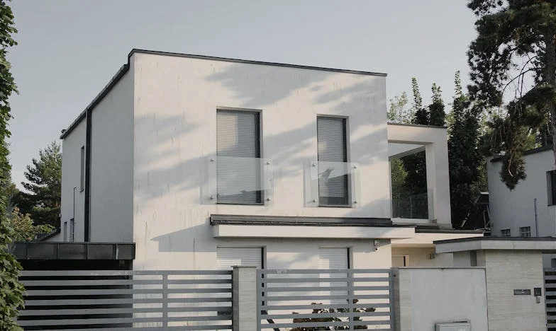 Moji denar ali moja svoboda? Zgodba Jane, ki se je bala oditi