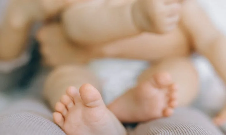 Prodana za dolgove: Moje življenje ni bilo moje – a vendar sem si ga upala vzeti nazaj