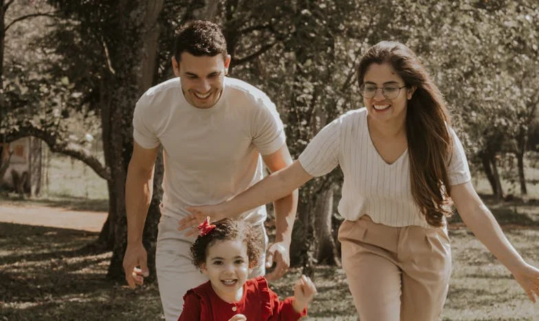 Spakiraj kovčke in se preseli: Ko je tašča izvedela, da sem noseča